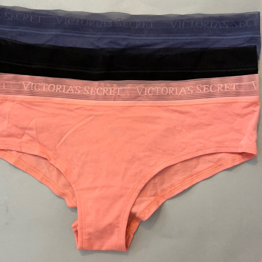 Victoria’s Secret size L set of 8